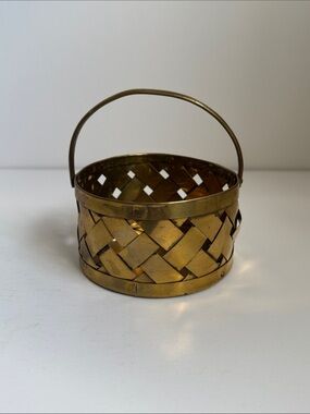 Vintage‎ Handmade Brass Woven Basket Made in India Boho Decor with Handle